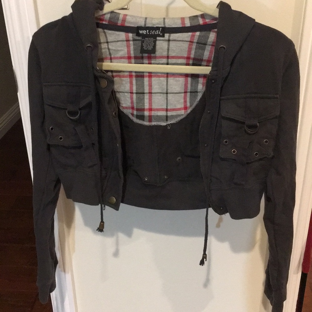 Gray cropped hoodie jacket